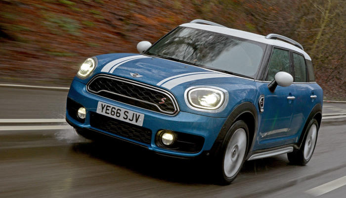 mini-f60-crossover-coopers-all4-island-blue-04.jpg