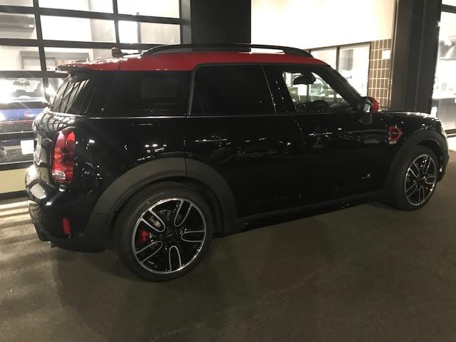 M JCW3.jpeg