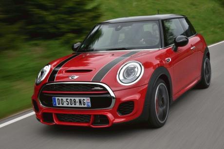 4697390_mini-john-cooper-works-f56-in-chili-red_t75d807cb.jpg