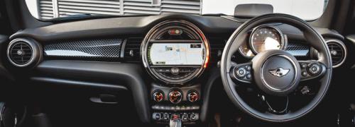 mini-f56-option-navi-01.jpg