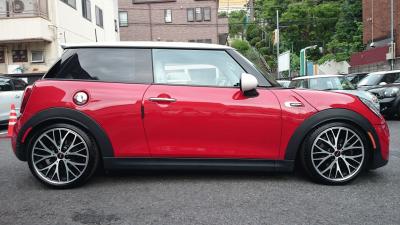 新商品・取り付けレポート」F55/56用 JCW・USフェンダーアーチモール