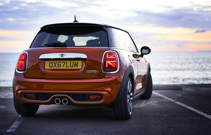 mini-f56-f57-lci-2018-07.jpg