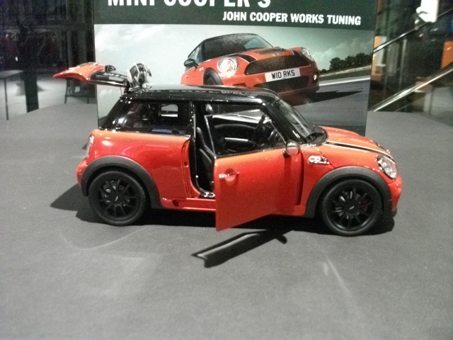 ＪＣＷ 1/18ミニカー - MINI新宿ディーラーブログ