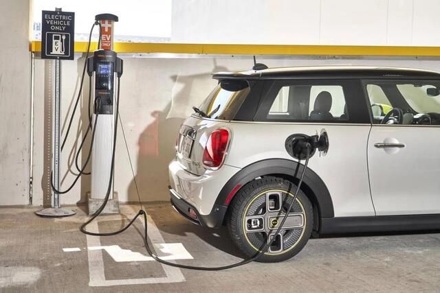 wired-uk-ev-mini-6.jpg