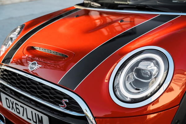 mini-f56-color-coopers-solaris-orange-04.jpg