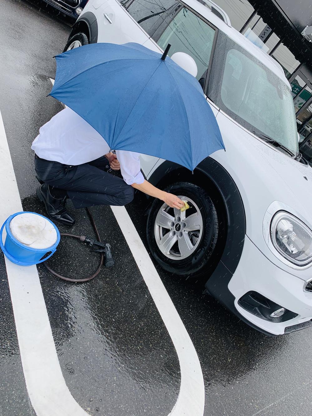 雨洗車.jpg